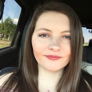 Meet your Posher, Katelyn